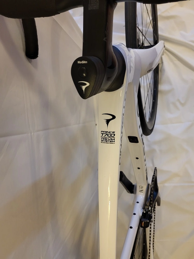 Pinarello Prince Ticr Disc 2021 54,5 cm Racing geometri, farge 214 hvit 