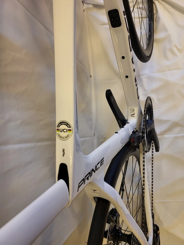 Pinarello Prince Ticr Disc 2021 54,5 cm Racing geometri, farge 214 hvit 