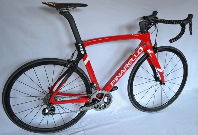 Pinarello Dogma F8 landeveissykkel Racing geometri, Dura Ace Di2 